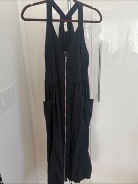 Black Sleeveless Zip-Front Dress With Racerback